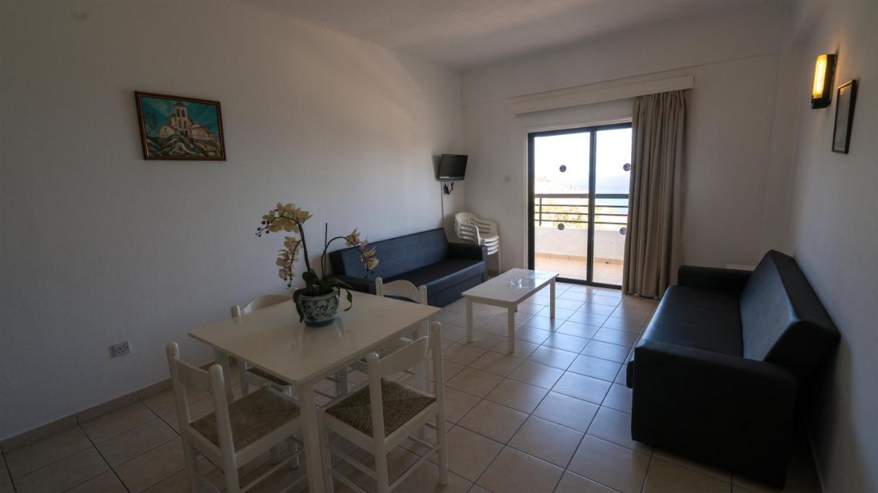 Konnos Bay Hotel Apartments Протарас Экстерьер фото