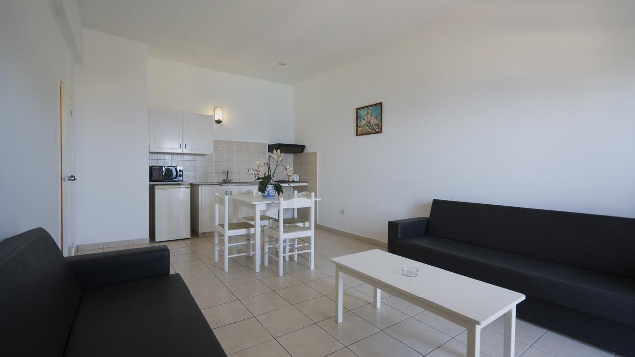 Konnos Bay Hotel Apartments Протарас Экстерьер фото